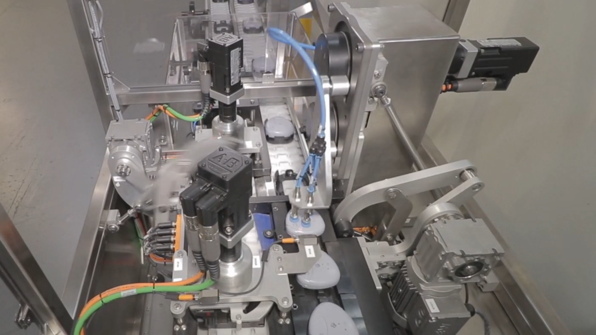 Servo-Controlled Single-Axis Pick & Place System for medical devices